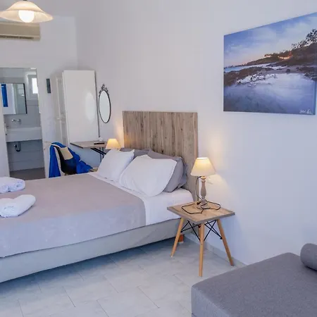 Ξενοδοχείο με διαμερίσματα Fragoulis Village 2*