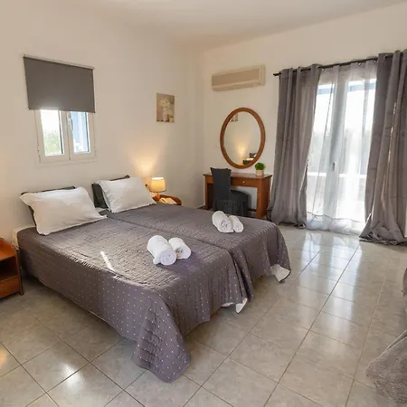 Fragoulis Village Ξενοδοχείο με διαμερίσματα 2*