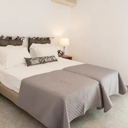 Ξενοδοχείο με διαμερίσματα Fragoulis Village Παράσπορος