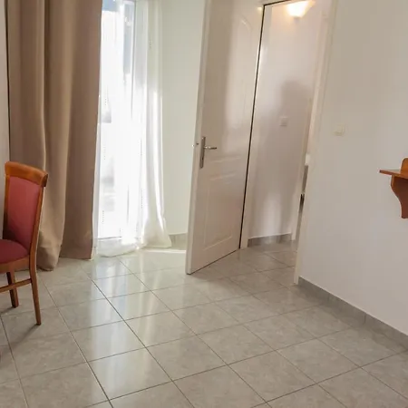 Ξενοδοχείο με διαμερίσματα Fragoulis Village