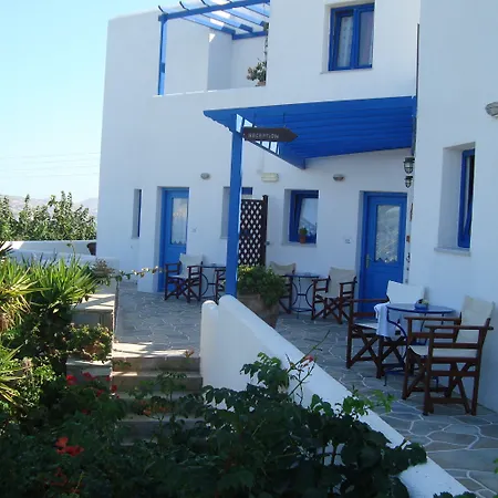 Apartahotel Fragoulis Village Parasporos