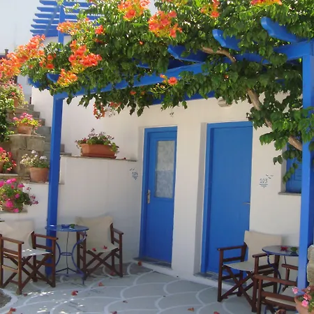 Fragoulis Village Aparthotel Parasporos