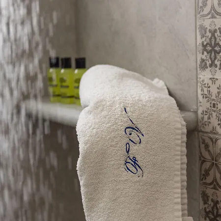 Fragoulis Village Parasporos