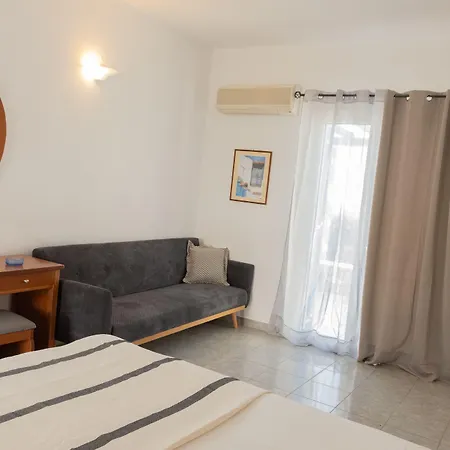 Fragoulis Village 4* Parasporos